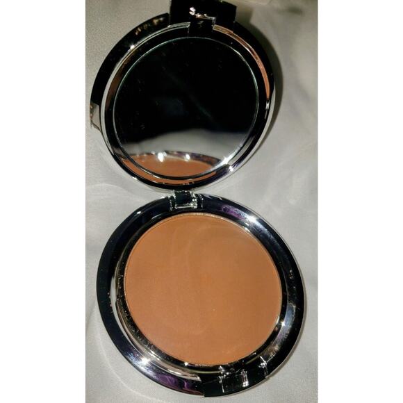 2 NEW TIGI for Women Powder Foundation, Entice, Light to Medium 0.37 oz - Picture 6 of 6